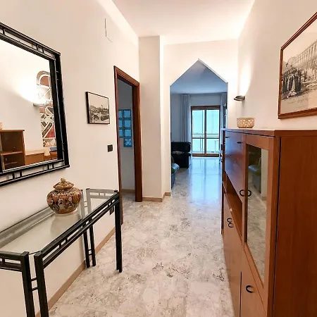 Comfortable 6 Minutes From The Sea Homestay